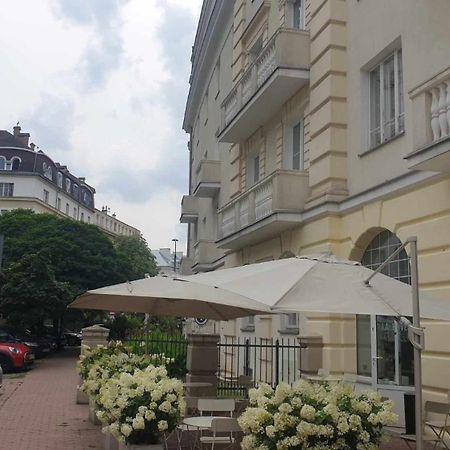 Stylish Bright Apartment Ochota With Balcony Varşovia Exterior foto