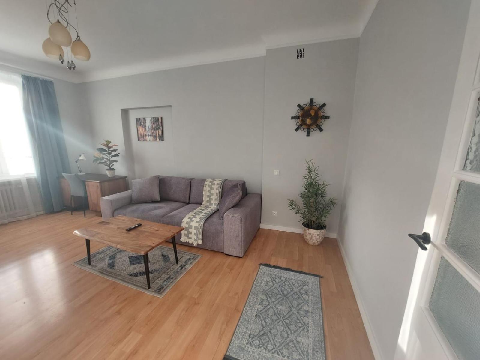 Stylish Bright Apartment Ochota With Balcony Varşovia Exterior foto